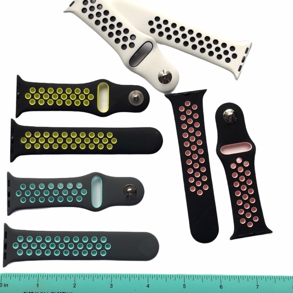 NEW 4 Sport Band Bundle Apple Watch 38/40/41mm S/M Holes Silicone - Picture 4 of 7